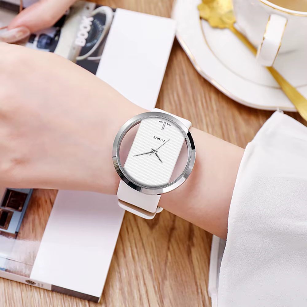 2025 femmes montres de luxe Transparent creux montre à Quartz