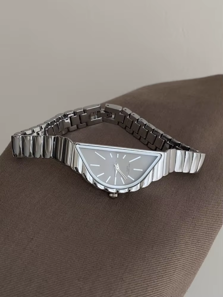 Montre à Quartz semi-circulaire Vintage en argent pour femmes