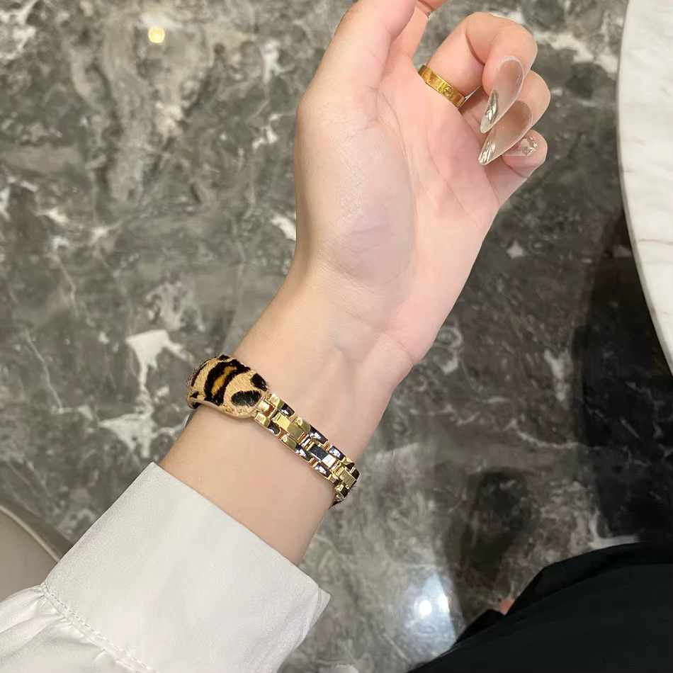 Bracelet de luxe imprimé léopard pour Apple iWatch série 10 9 8 7 6 5 4 3 SE Ultra 2 femmes Bracelets de mode