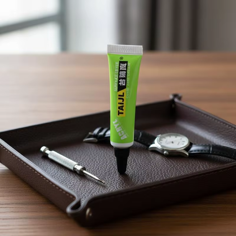 Pâte à polir Polywatch 5g pour montres en plastique et acrylique