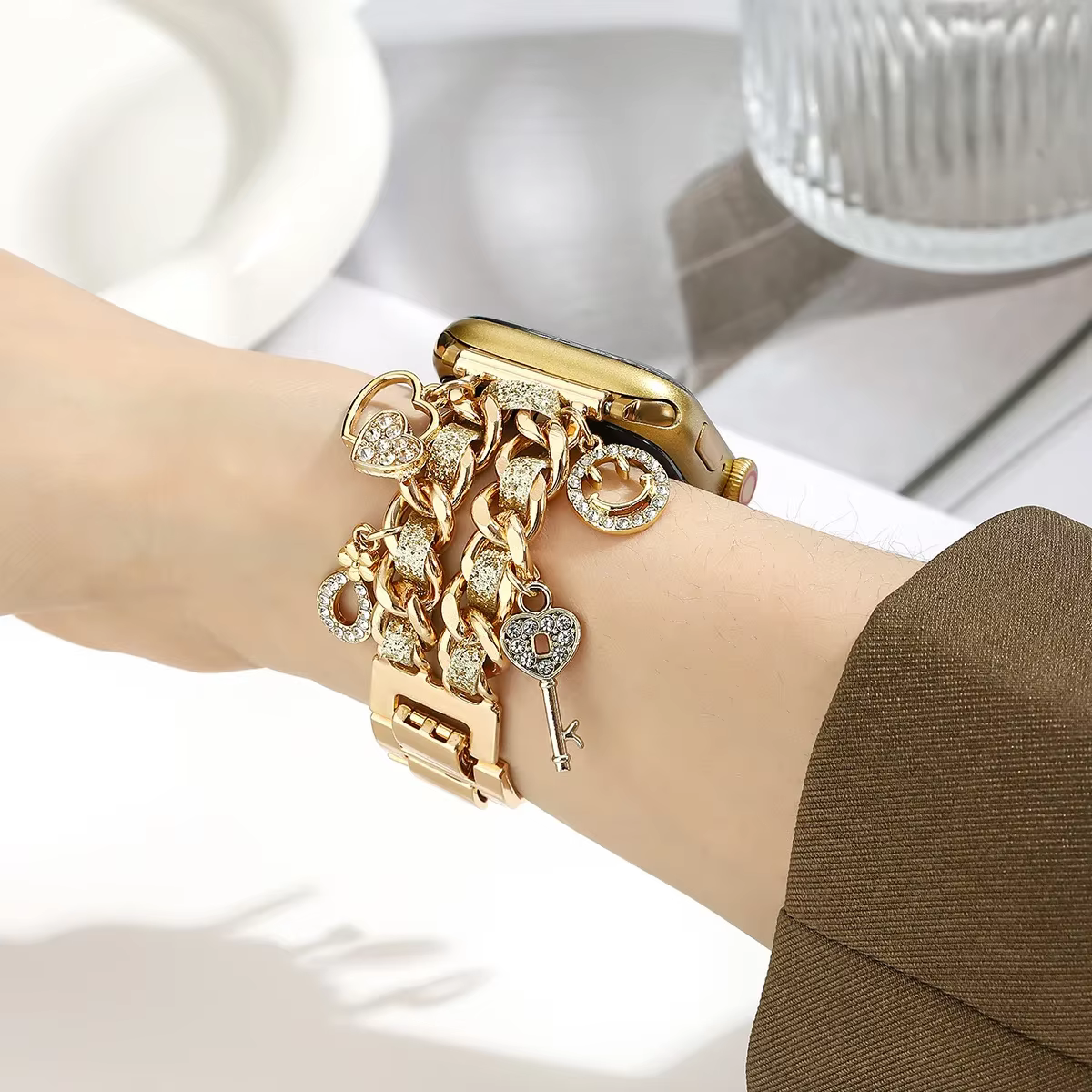 Nouveau bracelet en métal pour Apple Watch