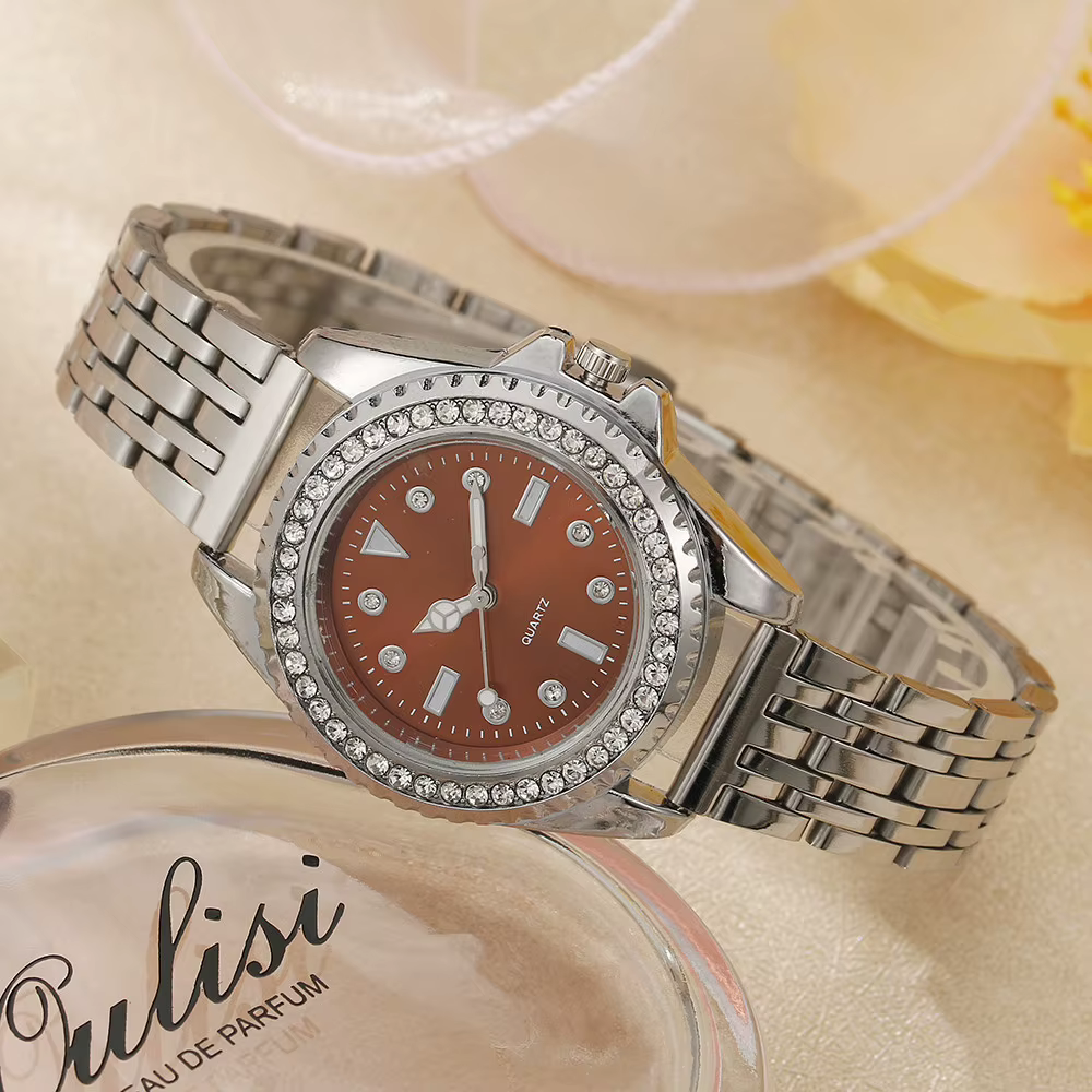 Mode dames argent Simple plein diamant anglais montre 2025 nouvelle marque femmes en acier inoxydable horloge de luxe robe montres