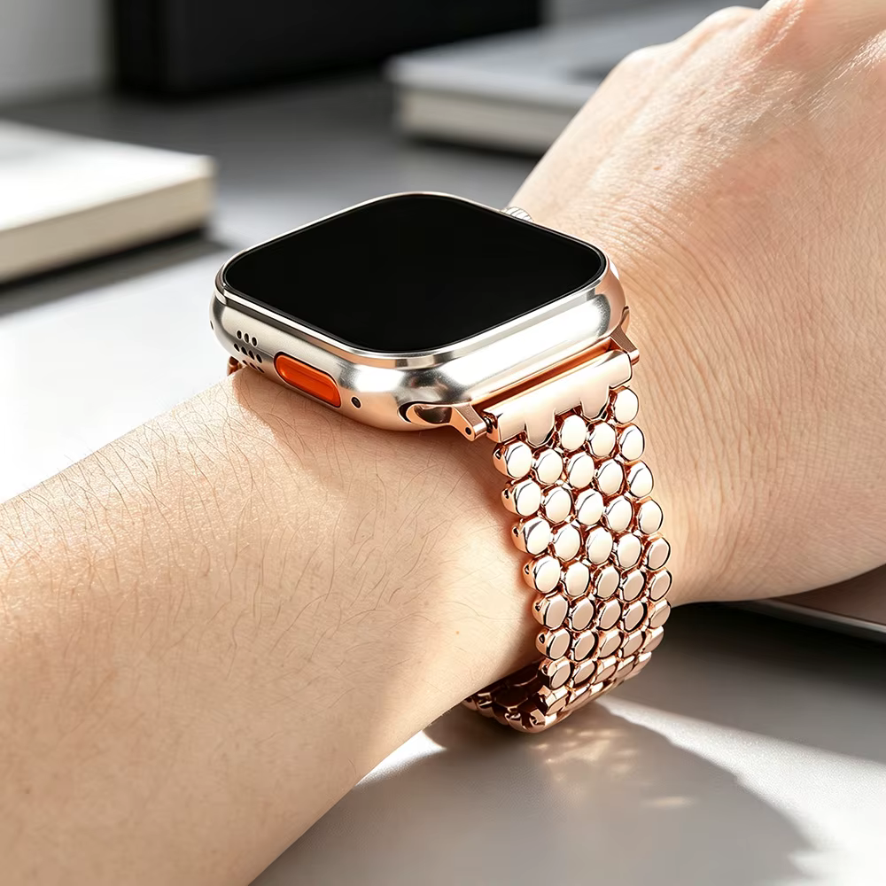 Bracelet en métal nid d'abeille pour Apple Watch Series 49mm 46mm 45mm 44mm 42mm 41mm 40mm