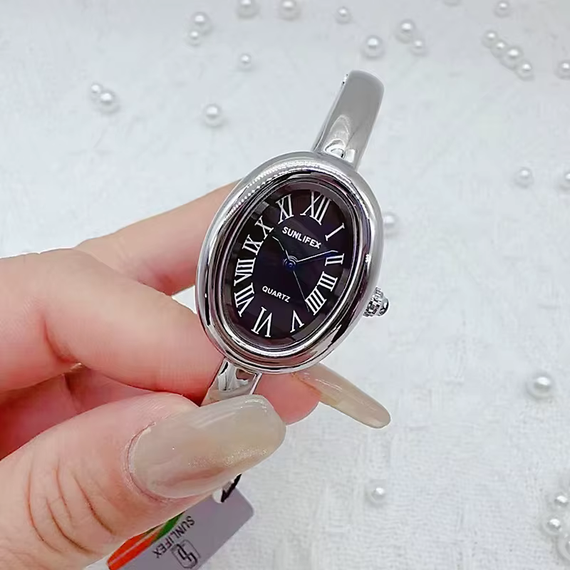 Marque de luxe femmes Rome cadran Montre à Quartz mode or couleurs bracelet montre-bracelet Relogio Feminino livraison