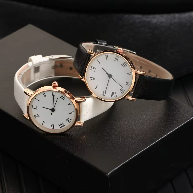 Montre à quartz analogique brillante en cuir PU pour femme