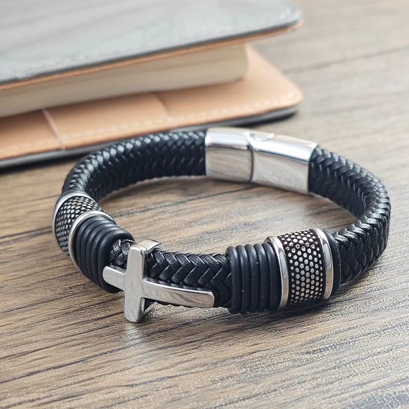 Bracelet magnétique en cuir noir de luxe