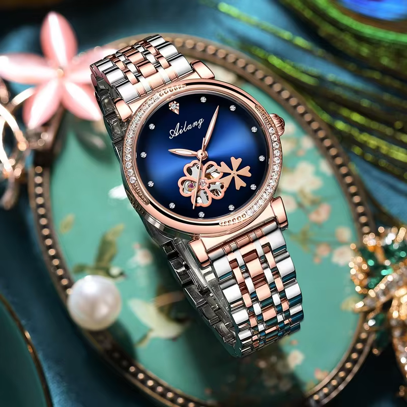 Nouvelle Montre Femme Rotative à Fleurs