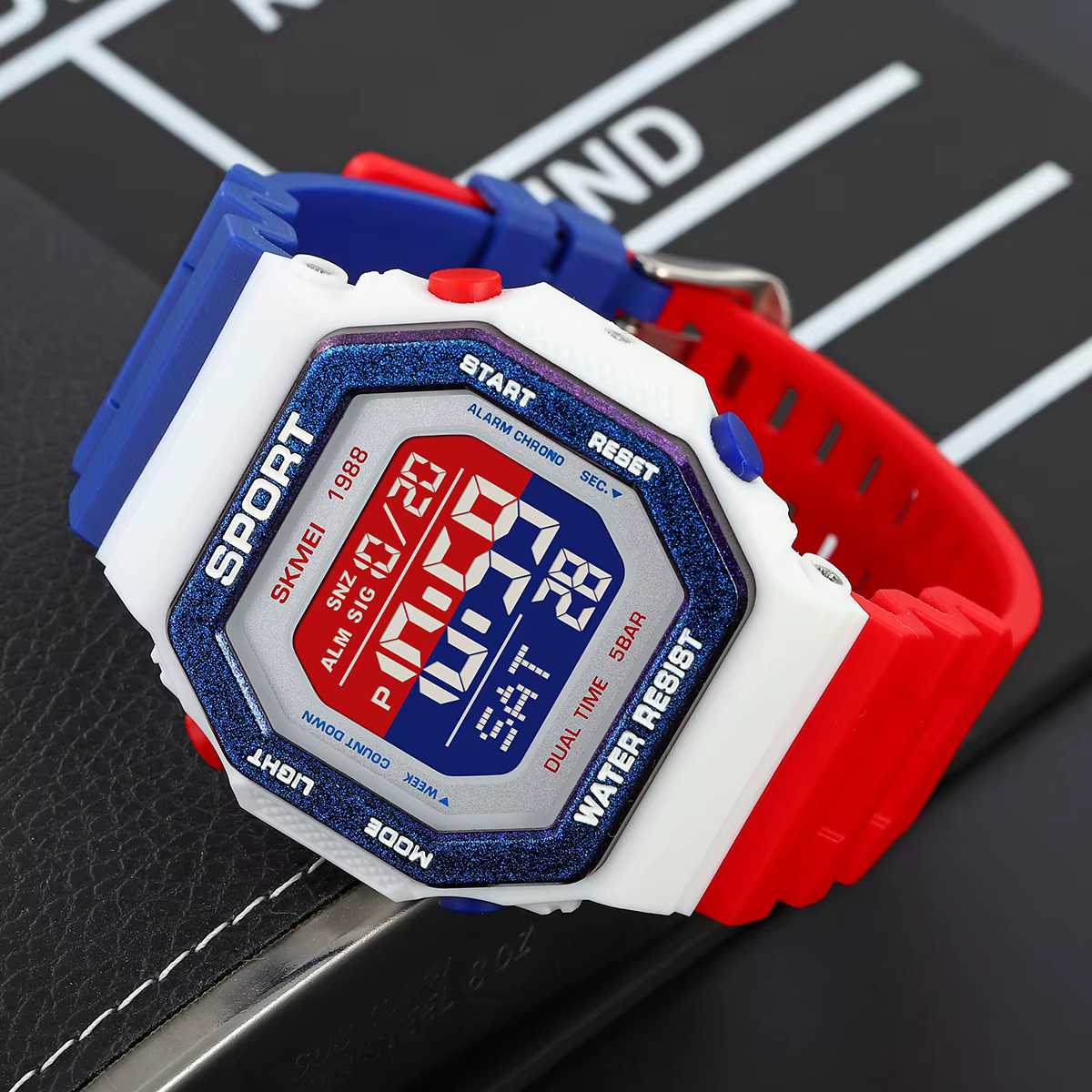 SKMEI mode sport montre numérique pour hommes femmes 5Bar étanche compte à rebours Chrono militaire montre-Bracelet et Bracelet Reloj Hombre