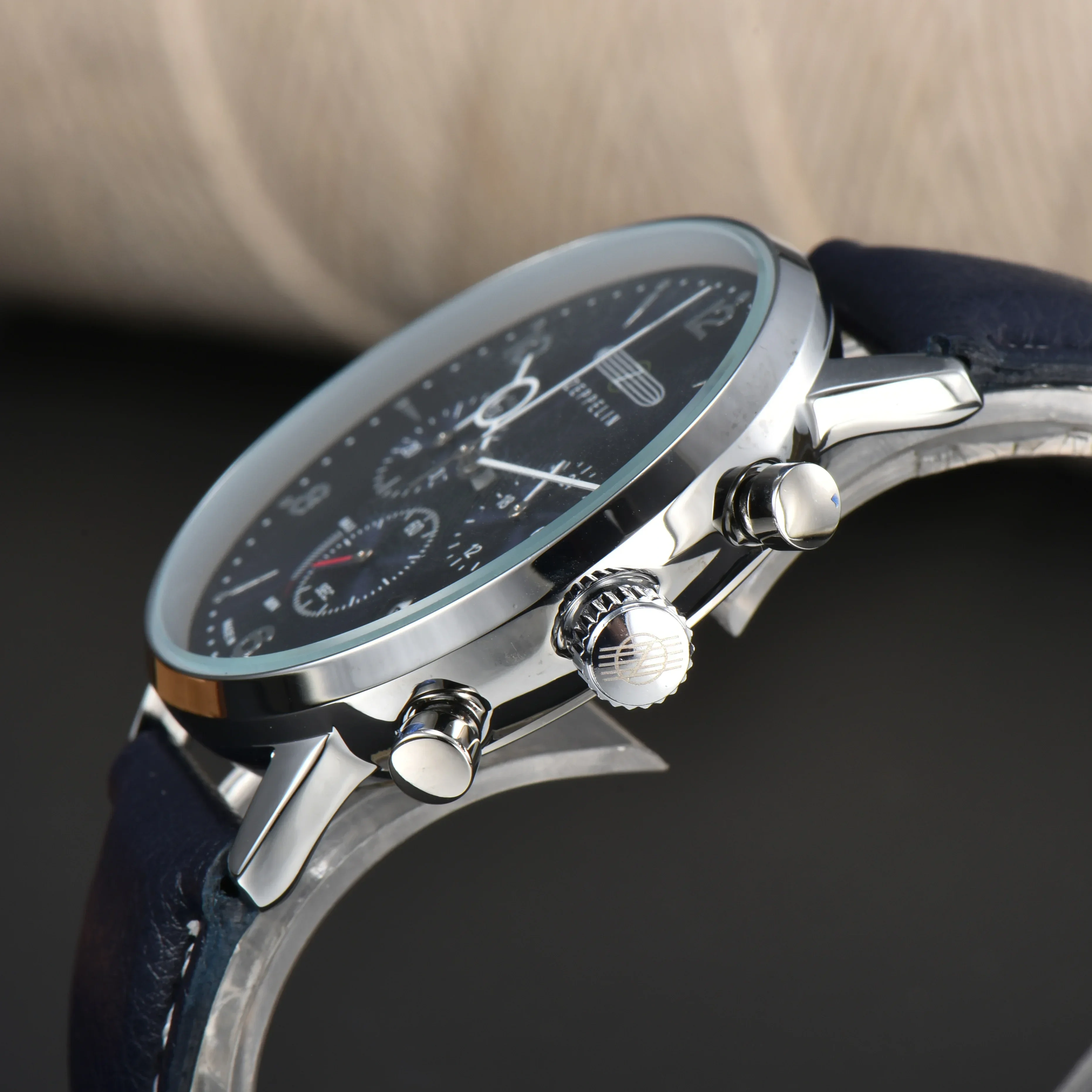 Nouvelle Montre-bracelet à Quartz pour Homme Zeppelin