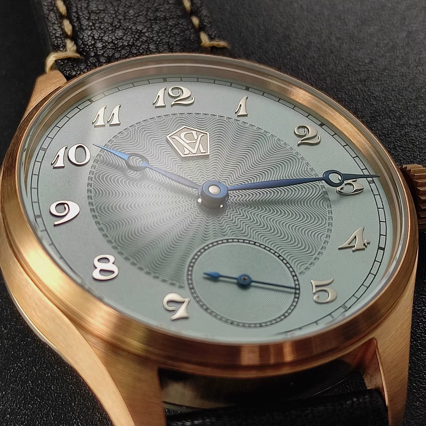 40.5 montre mécanique manuelle pour hommes étain Bronze Guilloché Surface tridimensionnelle argent clou rôti aiguille bleue mouette ST3621