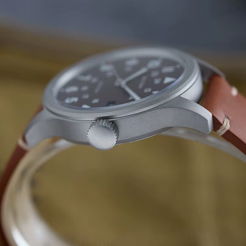 Montre de terrain à quartz Baltany S2082 pour homme