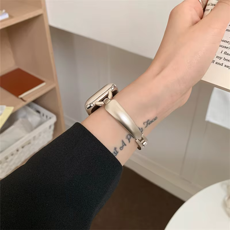 Bracelet pour Apple Watch Ultra 10 9 8 7 6 SE 5 bracelets métalliques pour IWatch série 46mm 41 49mm 40 38 42mm 44 45