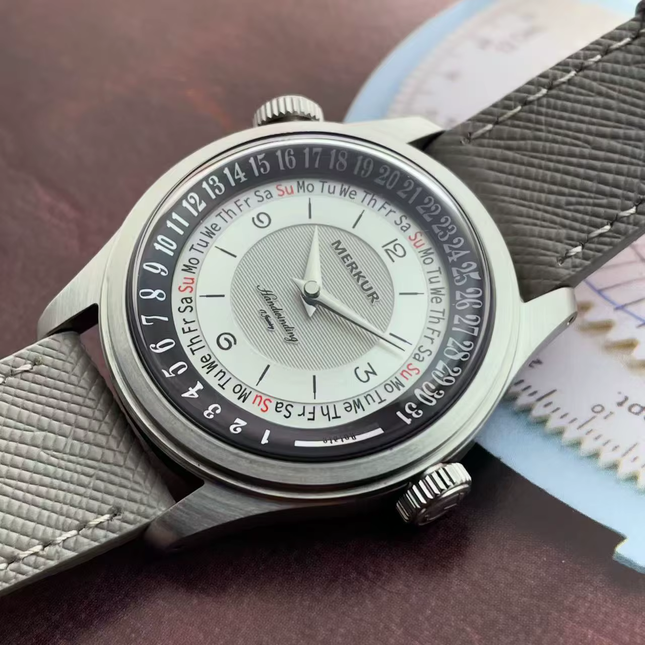 2025 nouveau Merkur double couronne montre universelle rétro manuel montres mécaniques pour hommes