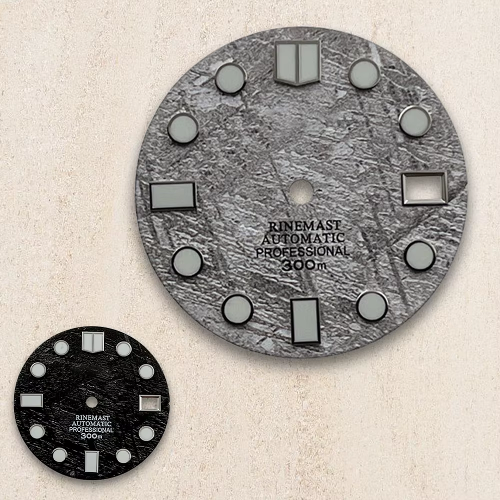 Montre à cadran de 28, 5 mm avec logo S