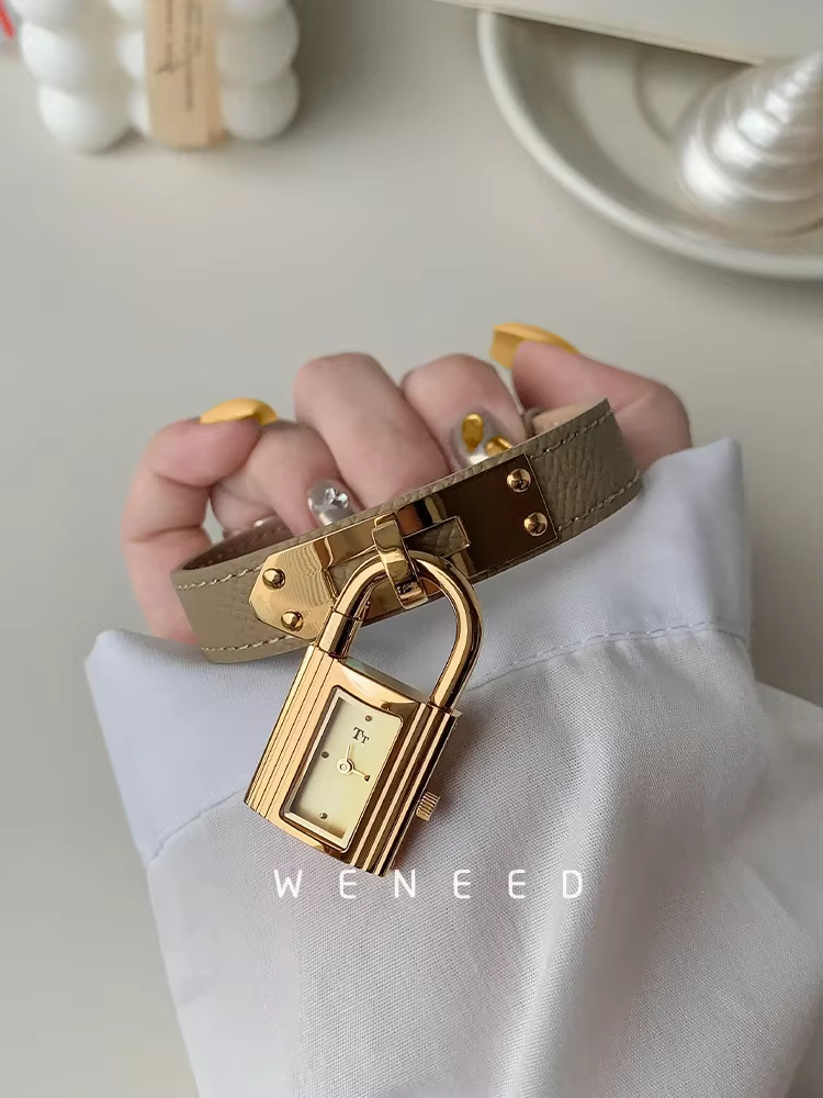 Montre à cadran verrouillable pour femmes personnalité de la mode 2025 nouvelle Niche lumière luxe Quartz