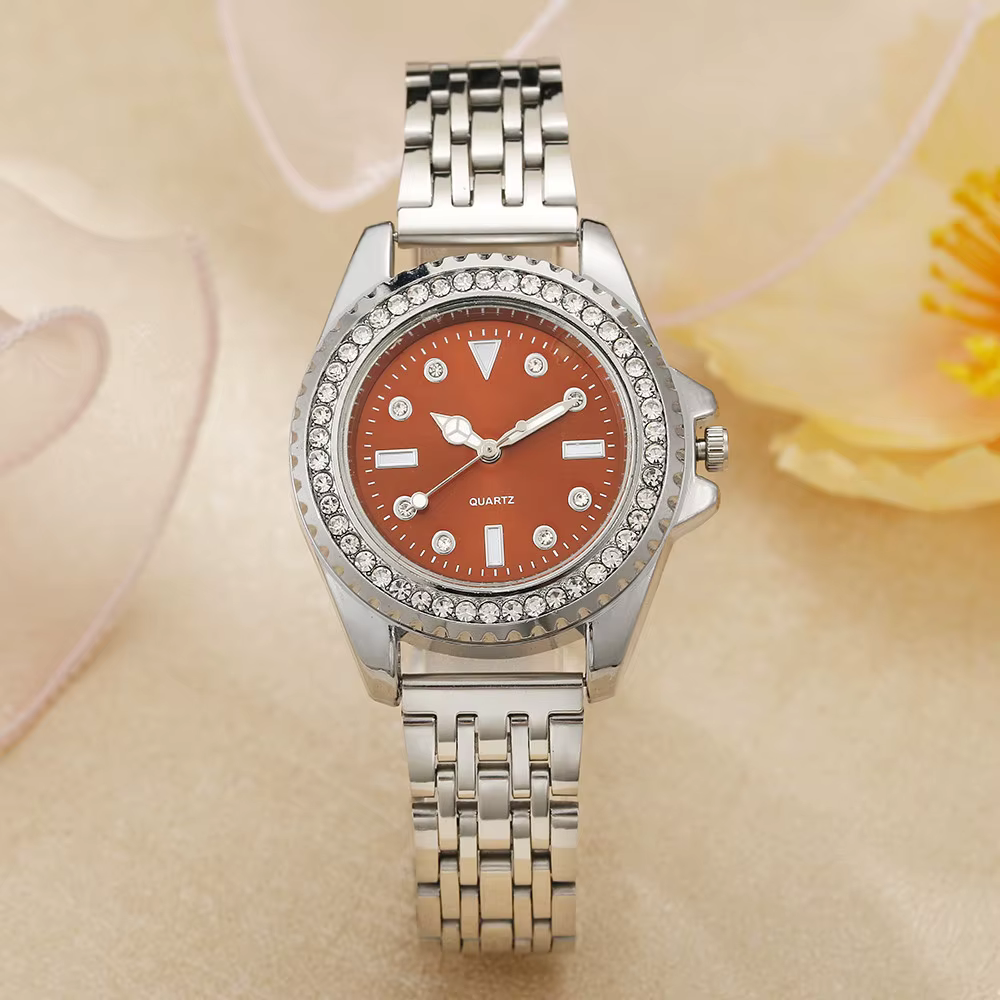 Mode dames argent Simple plein diamant anglais montre 2025 nouvelle marque femmes en acier inoxydable horloge de luxe robe montres