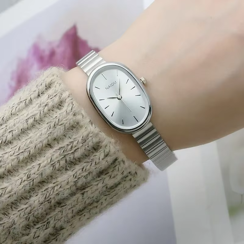 Montre à Quartz ovale pour femmes