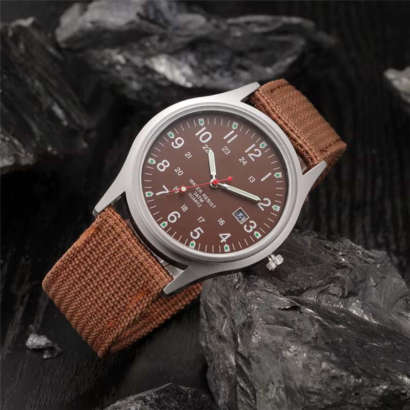 1 pièce / lot Montre homme pas chère