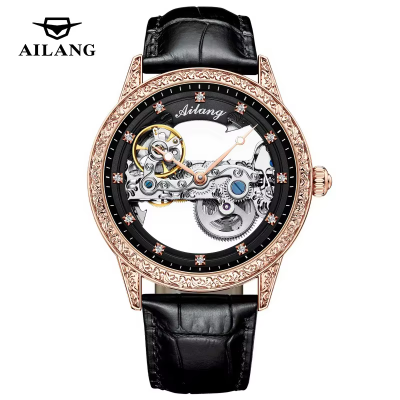 Nouvelle montre automatique à design gravé