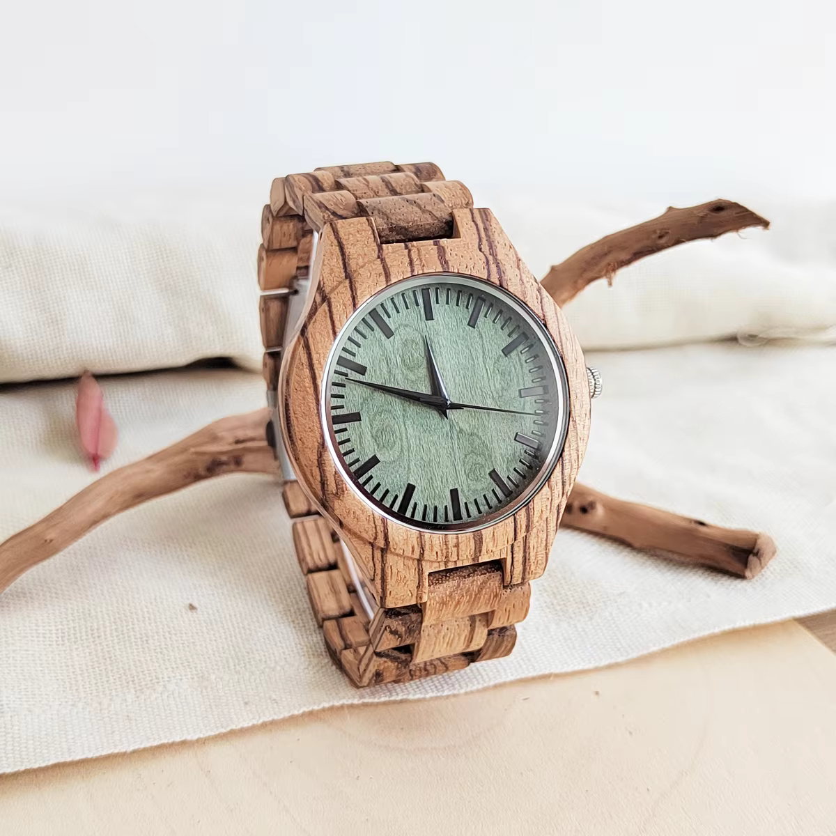 Montres-bracelets en bois Vintage pour hommes et femmes